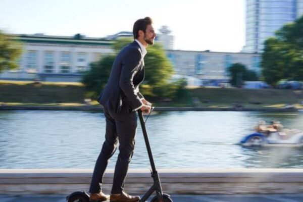 How Electric Scooters Are Changing Commuting